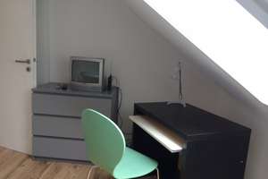 moderne 3 Zimmer-Dachgeschoss-Wohnung  69 qm Hannover Nähe Lister Meile, Keller, Panorama Fenster  – Seumestraße 5, 30161 Oststadt, Hannover – Vorschaubild 12