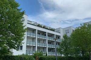 Neuwertige 3-Zimmer Wohnung sowie Balkon und Einbauküche in Thalkirchen, München, Provisionsfrei