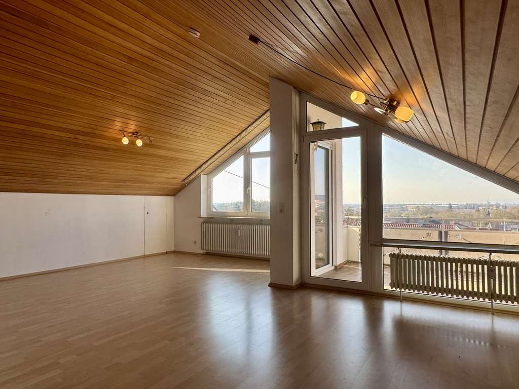 Immobilie in Bad Schussenried - Charmante 3 Zimmer Dachgeschosswohnung in in idyllischer Umgebung in Bad Schussenried - Bild 2