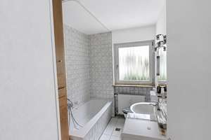 WG-taugliche Wohnung auf Zeit inkl. Tiefgaragenstellplatz– mit Balkon und guter U-Bahn-Anbindung – 80992 Alt-Moosach, München – Vorschaubild 8