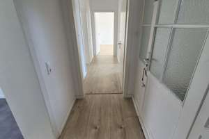 +++Attraktive 3-Zimmer-Mietwohnung im 2. Obergeschoss+++ – Arrenberger Straße 17, 42117 Elberfeld West, Wuppertal – Vorschaubild 2