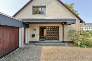 Solides & großzügiges Architektenhaus mit schönem Garten in reizvoller Wohnlage – Die vollständige Adresse der Immobilie erhältst du vom Anbieter., 30938 Burgwedel – Vorschaubild 3