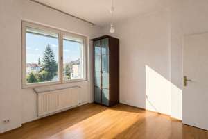 Freistehendes Einfamilienhaus in begehrter Lage – Die vollständige Adresse der Immobilie erhältst du vom Anbieter., 12209 Lichterfelde, Berlin – Vorschaubild 4