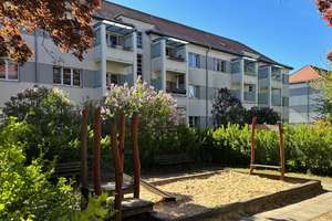 Balkon, Wanne und kurzfristig frei: 2-Zi.-Whg. in ruhiger Lage – Winterbergstraße 84e, 1237 Seidnitz/Dobritz, Dresden – Vorschaubild 3