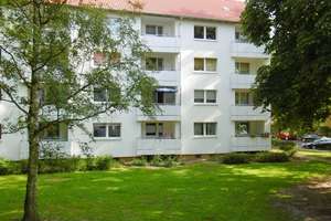 Naabstr. 6, 3 R - Praktisch geschnittene 3 Zimmer Wohnung mit Tageslichtbad und Loggia. – Naabstr. 6, 38120 Weststadt, Braunschweig – Vorschaubild 2