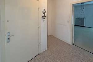 Sanierungsbedürftige 2-Zimmer-Wohnung mit Balkon und Garage: Gestalten Sie Ihr neues Zuhause nach Ih – Die vollständige Adresse der Immobilie erhältst du vom Anbieter., 22145 Rahlstedt, Hamburg – Vorschaubild 4
