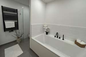 Property thumbnail 9