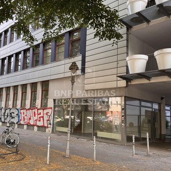 Große Bürofläche im Loftcharakter nahe des Paul-Linke-Ufers