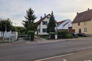 Dreifamilienhaus mit Sanierungsbedarf auf großem Grundstück in ESZell – Hauptsstr. 14, 73730 Zell, Esslingen am Neckar – Vorschaubild 1