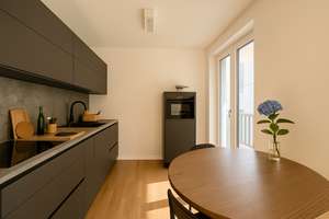Bezugsfrei: Luxus-2-Zimmer-Neubauwohnung mit 2 Balkonen nahe East Side Gallery & Spree – Die vollständige Adresse der Immobilie erhältst du vom Anbieter., 10243 Friedrichshain, Berlin – Vorschaubild 3