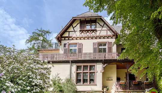 Bild von Historische Familienvilla in Königstein 1 mit einladendem Garten + altem Baumbestand