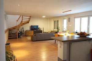 Frisch renovierte 4-Zimmer Maisonette-Wohnung mit 2 Balkons im Herzen der Pforzheimer Nordstadt – Hohenstaufenstraße 58, 75177 Nordstadt, Pforzheim – Vorschaubild 2