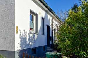 Individuelles Einfamilienhaus mit romantischem Garten in Willich-Anrath – Die vollständige Adresse der Immobilie erhältst du vom Anbieter., 47877 Willich – Vorschaubild 2