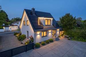 Naturidylle trifft XXL-Freiraum: Einfamilienhaus mit riesiger Hobbyhalle in Krefeld-Verberg! – Busenpfad 84, 47802 Verberg, Krefeld – Vorschaubild 2