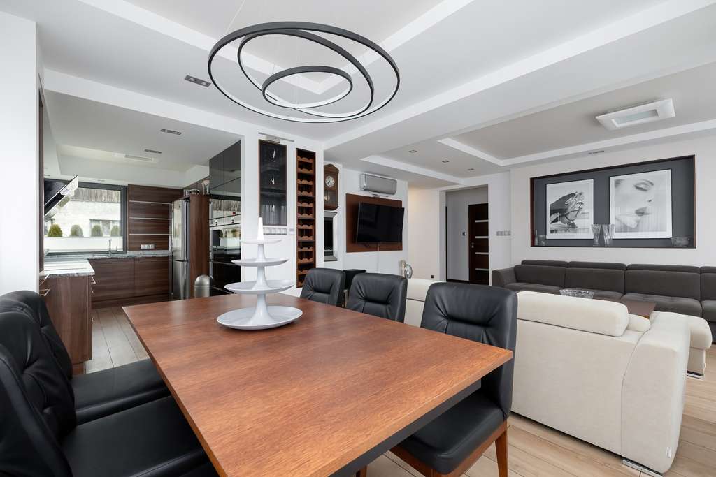 Immobilie in Zirchow - Modernes Einfamilienhaus mit 10kW PV Anlage und Waermepumpe - Bild 2