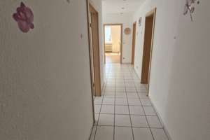 Schöne 3-Zimmer Wohnung direkt am Marktplatz – Hans-Sachs-Straße 16, 46117 Osterfeld-West, Oberhausen – Vorschaubild 2