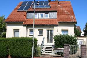 Zweifamilienhaus mit großzügigem Grundstück und Entwicklungspotential in Frankfurt-Harheim – 60437 Harheim, Frankfurt am Main – Vorschaubild 34