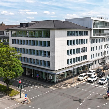Klimatisierte Büros gegenüber Glückaufhaus!
