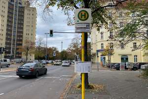 Stilvolle, geräumige und gepflegte 2-Zimmer-Wohnung mit Balkon und EBK in Charlottenburg, Berlin – Neue Kantstraße 11, 14057 Charlottenburg, Berlin – Vorschaubild 24