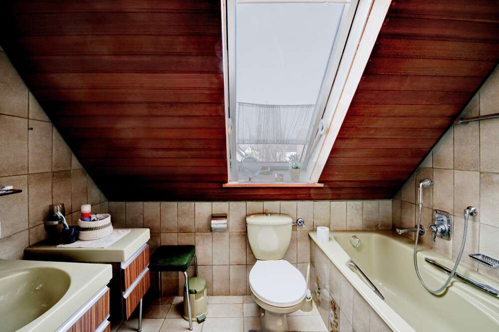 Immobilie in Herbertingen - Wohnen in Herbertingen: Gepflegtes Haus mit großem Garten und Garage! - Bild 10