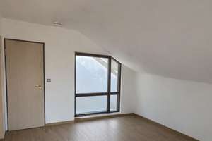 Großzügige 5-Zimmer Dachgeschosswohnung mit Balkon in Stuttgart-Mitte erstmal bis April 2027 – Jakobstraße 20, 70182 Heusteigviertel, Stuttgart – Vorschaubild 9