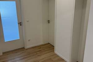 Wohnen mit Charakter: 3-Zimmer-Wohnung in München-Hadern – Luzernenweg 3, 80689 Blumenau, München – Vorschaubild 2