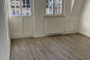 *praktische 2-Zimmer-Wohnung mit Balkon* – Ungelsheimer Str. 62, 47259 Hüttenheim, Duisburg – Vorschaubild 2