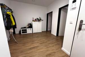 Ein Zuhause mit Geschichte – stilvolle 3-Zimmer-DG-Wohnung im Herzen von Berlin-Biesdorf – Die vollständige Adresse der Immobilie erhältst du vom Anbieter., 12683 Biesdorf, Berlin – Vorschaubild 11