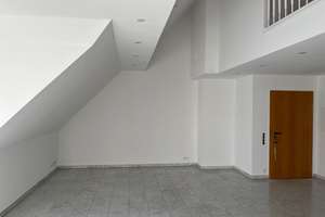 Helle 2,5-Zimmer Galerie-Wohnung mit Balkon und EBK in Nürnberg/Boxdorf für Single oder Paar – Die vollständige Adresse der Immobilie erhältst du vom Anbieter., 90427 Boxdorf, Nürnberg – Vorschaubild 4