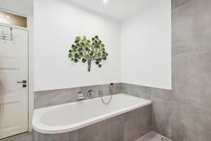 Exklusive Gartenwohnung mit Loft-Charme, privater Terrasse und eigener Garage – Die vollständige Adresse der Immobilie erhältst du vom Anbieter., 40477 Pempelfort, Düsseldorf – Vorschaubild 18