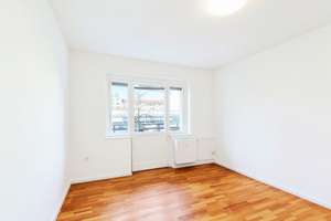 Sanierte 1-Zimmer-Wohnung mit Balkon am Ku’damm, Halensee – Die vollständige Adresse der Immobilie erhältst du vom Anbieter., 10711 Halensee, Berlin – Vorschaubild 2