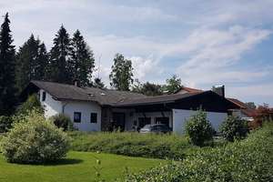 Mehrfamilienhaus mit Panoramablick im Bayerischen Wald (Lindberg) – Die vollständige Adresse der Immobilie erhältst du vom Anbieter., 94227 Lindberg – Vorschaubild 2