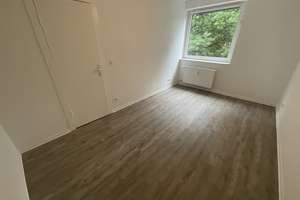 2,5 Zimmer-Wohnung mit Balkon und Tageslichtbad mit Wanne – Eutiner Str. 30, 23554 Sankt Lorenz Nord, Lübeck – Vorschaubild 11
