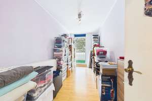 Exklusive Eigentumswohnung mit ca. 106 m² Wohnfläche, zwei Balkonen und Carport in Bonn-Auerberg – Die vollständige Adresse der Immobilie erhältst du vom Anbieter., 53117 Auerberg, Bonn – Vorschaubild 11