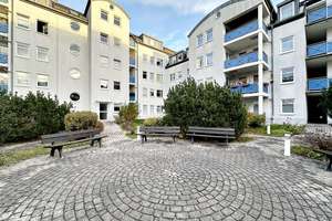 "Renditestarke 2-Zimmer-Wohnung mit Balkon, Tiefgaragenstellplatz und Aufzug in TOP-Lage" – Arthur-Bretschneider-Straße 15, 9113 Schloßchemnitz, Chemnitz – Vorschaubild 16