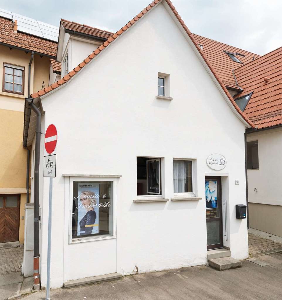 Immobilie in Bietigheim-Bissingen - Ein kleines traumhaftes Häuschen mit großem Potenzial - Bild 1