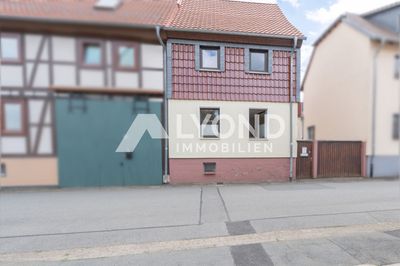 Einfamilienhaus mit großem Grundstück, Scheune und vielseitigen Nebengebäuden!