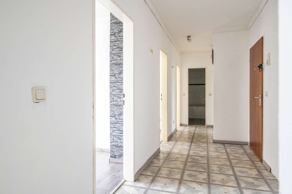 Immobilie in Maintal - Maintal-Bischofsheim: Gepflegte 3-Zimmer-Wohnung mit West-Loggia und herrlichem Ausblick - Bild 3