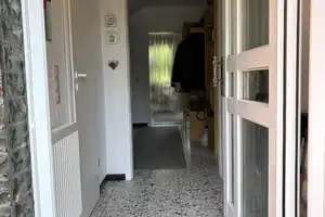 Behagliches, gepflegtes Wohlfühl-Reihenhaus mit 4 Zimmern in Neuss-Weckhoven – Hahnenweg 7a, 41466 Neuss (Rhein-Kreis) – Vorschaubild 4