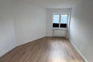 Sofort bezugsfrei: Stilvoll modernisierte 2-Zimmer-Wohnung in kernsaniertem Mehrfamilienhaus  – Ackerstraße 30, 39112 Sudenburg, Magdeburg – Vorschaubild 2