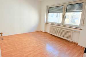 Kapitalanlage, 3 Reihenhäuser im Paket, gut vermietet, 1 Haus frei. – Frankfurt am Main – Vorschaubild 6
