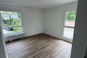 Sanierte 3 Zimmerwohnung  mit großer Dachterrasse in ruhiger Ortsrandlage – Max-Eyth-Str. 68, 73249 Wernau (Neckar) – Vorschaubild 3