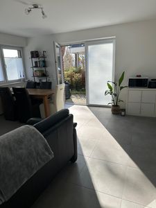 schöne *Neubau* Wohnung (2023) inkl. Küche mit E-Geräten zu vermieten