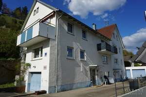 Zweifamilienhaus mit Garten, toller Aussicht und vielseitigen Nutzungsmöglichkeiten in Epfendorf – Die vollständige Adresse der Immobilie erhältst du vom Anbieter., 78736 Epfendorf – Vorschaubild 1