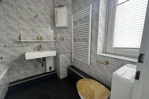 Großzügiges Einfamilienhaus mit prächtigem Gartengrundstück – Die vollständige Adresse der Immobilie erhältst du vom Anbieter., 42651 Solingen-Mitte, Solingen – Vorschaubild 14