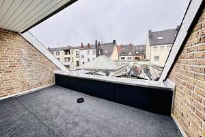 Exklusives Wohnen auf zwei Ebenen - moderne 5-Zimmer-Maisonette mit Balkon & eigener PV-Anlage – Klosterstrasse 26, 46535 Dinslaken – Vorschaubild 13