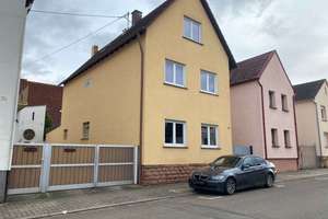 ++ Freistehendes Wohnhaus mit Freisitz, Hof und Nebengebäude mit Ausbaupotential ! ++ – Die vollständige Adresse der Immobilie erhältst du vom Anbieter., 76879 Hochstadt (Pfalz) – Vorschaubild 1