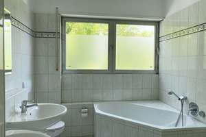 WOHNEN im GRÜNGÜRTEL von WIESBADEN   :::   BUNGALOW-STIL – Die vollständige Adresse der Immobilie erhältst du vom Anbieter., 65197 Klarenthal, Wiesbaden – Vorschaubild 9