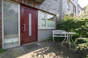 Geräumiges Townhouse mit 6 Zimmer und ausgebautem Dachgeschoss in familienfreundlicher Wohnlage – Die vollständige Adresse der Immobilie erhältst du vom Anbieter., 22397 Duvenstedt, Hamburg – Vorschaubild 3