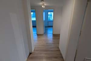 Attraktive 4-Zimmer-Erdgeschosswohnung mit großem Balkon in Oldenburg-Ohmstede – Rigaer Weg 71, 26125 Ohmstede, Oldenburg (Oldenburg) – Vorschaubild 2